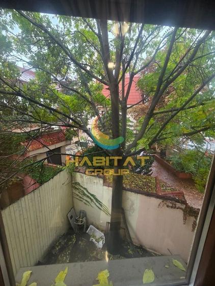 Apartament cu 3 camere decomandat în Cotroceni