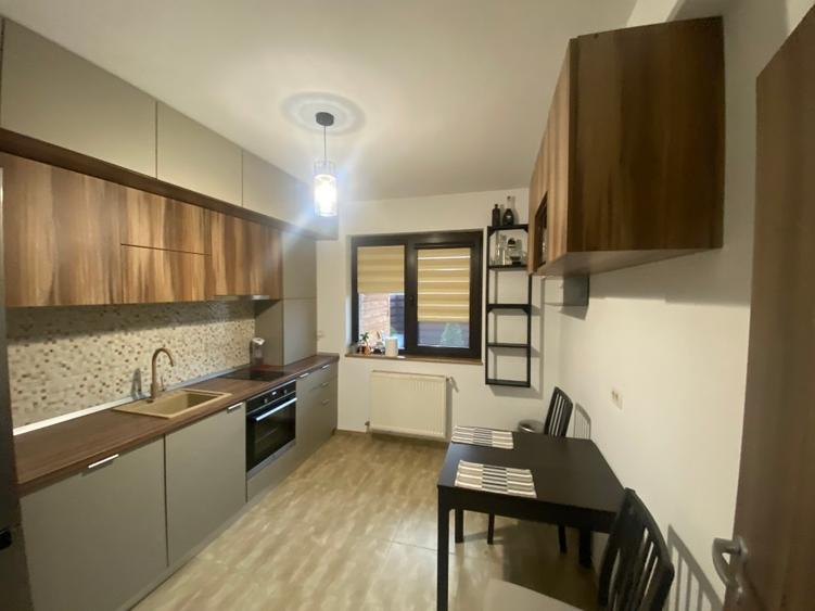 Duplex cu 4 camere cu Teren 150 Mp în Dobroești