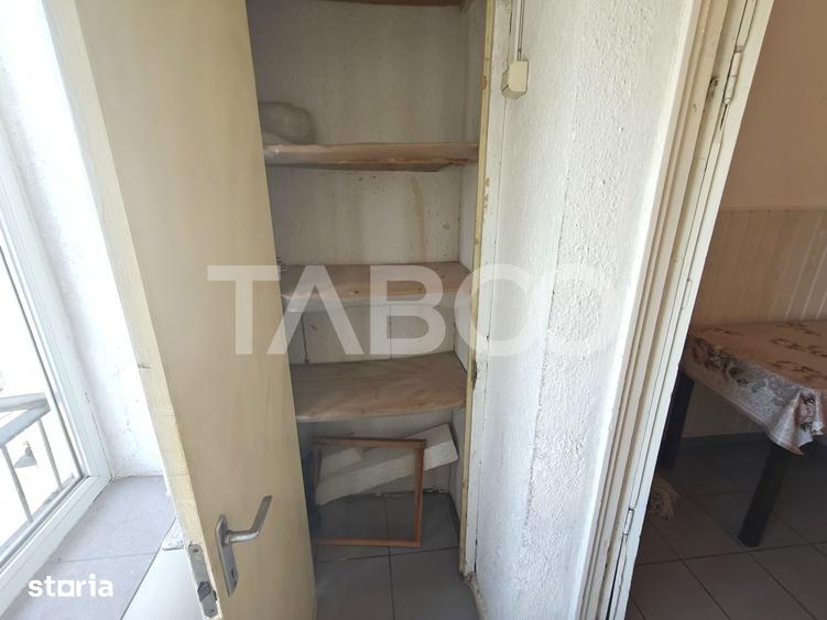 Apartament cu 2 camere decomandat în Terezian