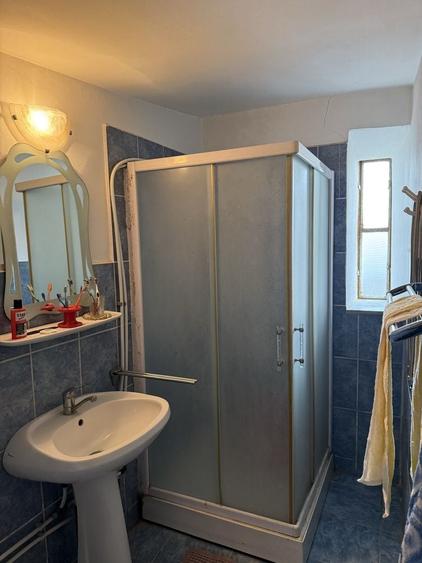 Casă cu 4 camere în Piatra