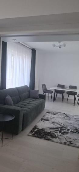 Apartament cu 2 camere decomandat în Avantgarden