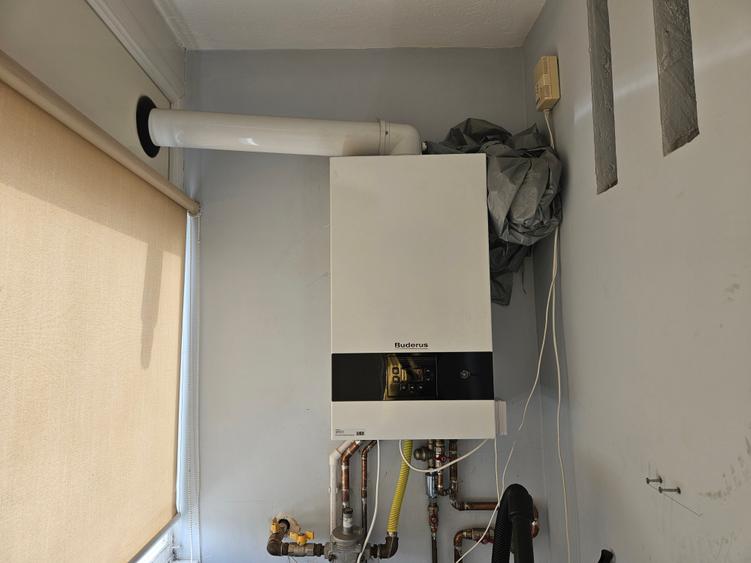 Apartament cu 3 camere circular în Complex Studențesc