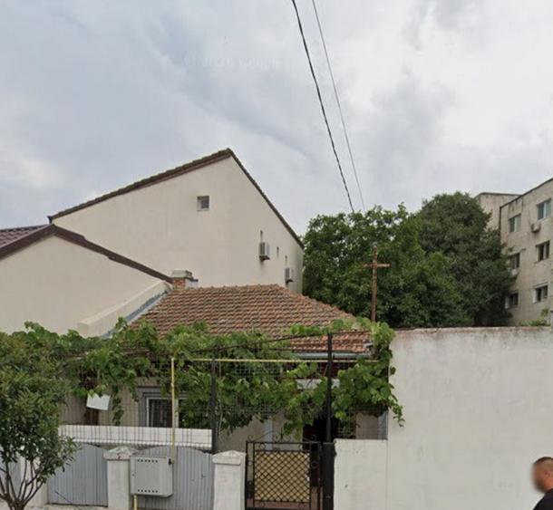 Casă individuală cu 2 camere cu Canalizare în Coiciu