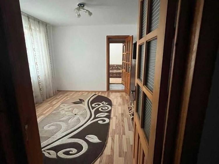 Apartament cu 2 camere semidecomandat în Fălticeni