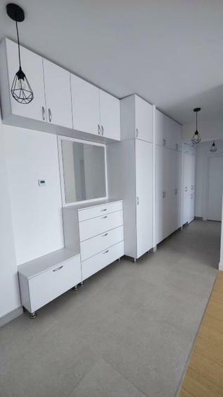 Apartament cu 2 camere decomandat, mobilat în Baza 3