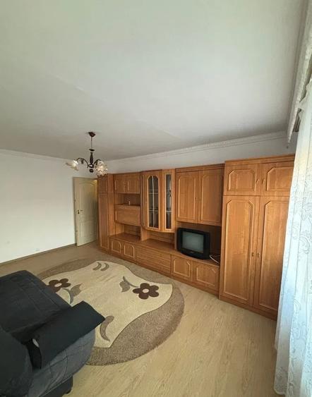 Apartament cu 2 camere decomandat în Ampoi 3
