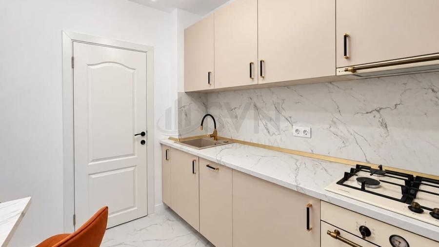Apartament cu 3 camere semidecomandat, mobilat în Obor