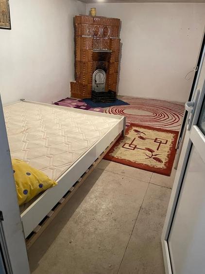 Casă cu 6 camere cu Teren 2500 Mp în Central