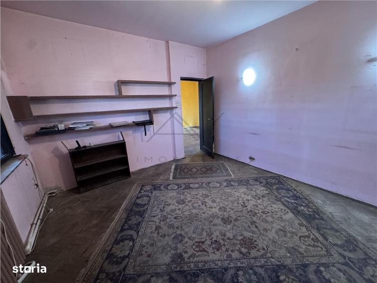 Apartament cu 3 camere în Unirii