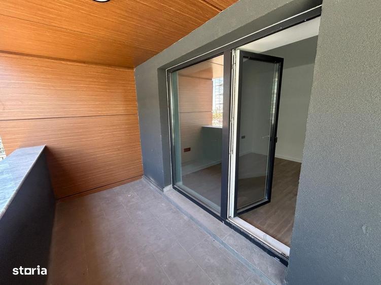 Apartament cu 3 camere decomandat în Exterior Vest
