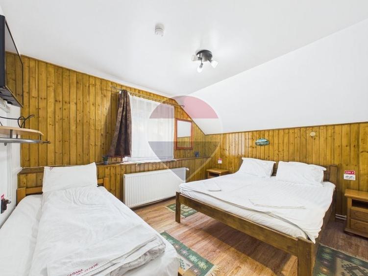 Hotel/Pensiune, de 4,535 mp, în Moroeni
