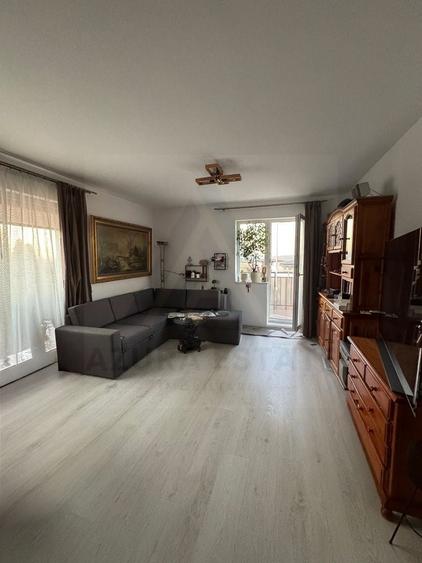 Apartament cu 3 camere decomandat, mobilat în Turnișor