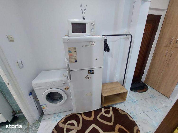 Garsonieră decomandată în Central
