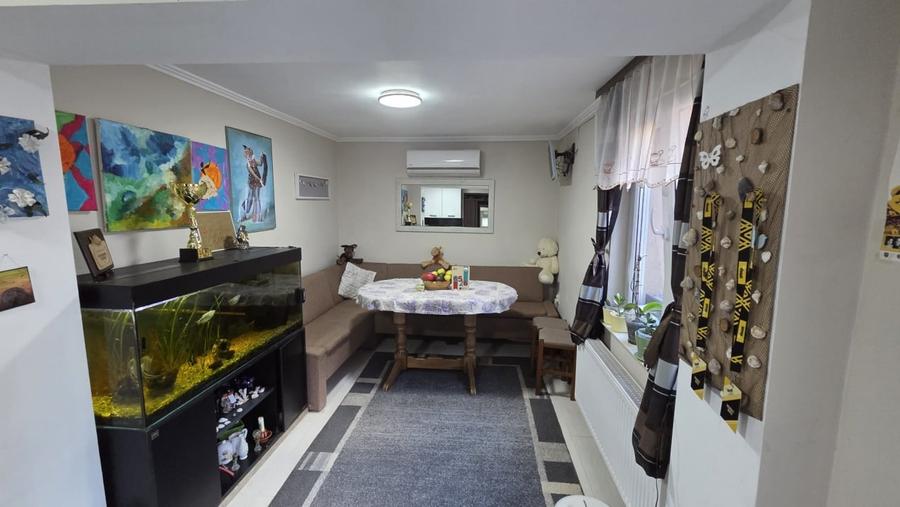 Casă individuală cu 3 camere cu Canalizare în 14 Mai