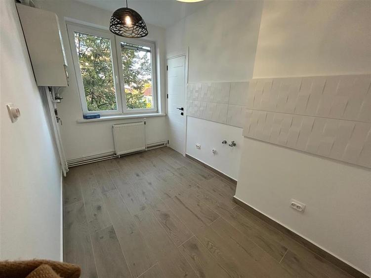 Apartament cu 2 camere decomandat în Centrul Civic