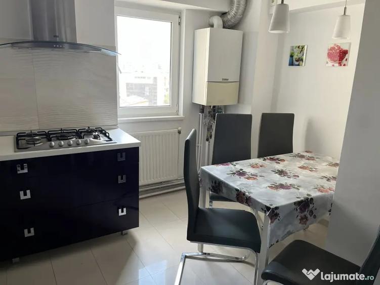 Apartament cu 4 camere decomandat în 13 Septembrie