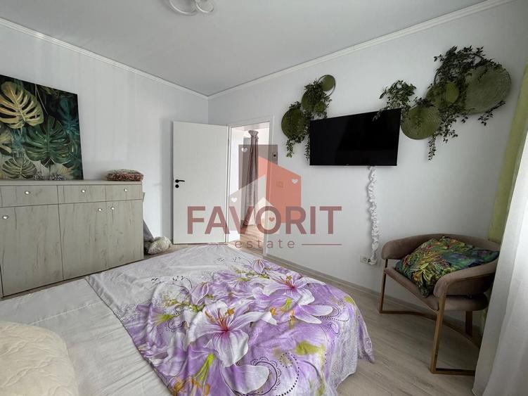 Duplex cu 5 camere cu Canalizare în Utvin