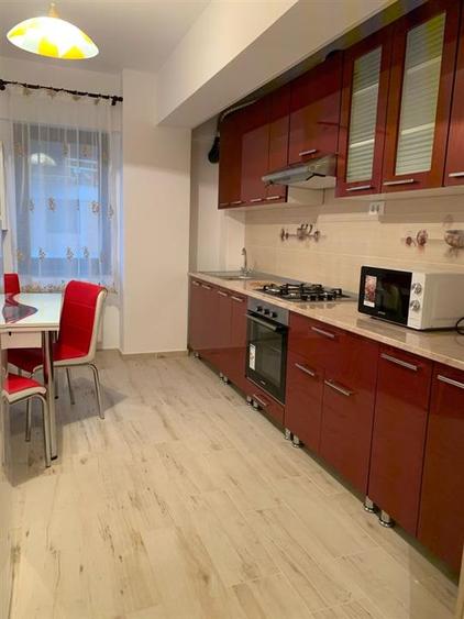 Apartament cu 2 camere decomandat, mobilat în Bucium