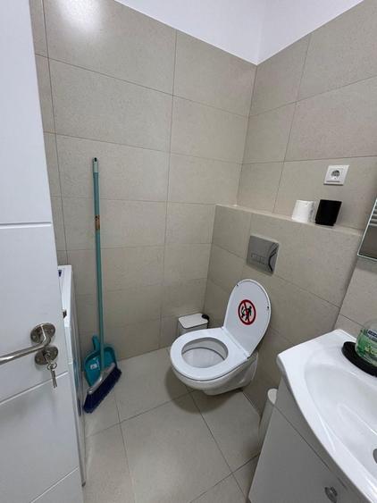 Apartament cu 2 camere decomandat în Titan