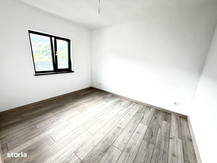Casă cu 4 camere cu Teren 400 Mp în Hemeiuș
