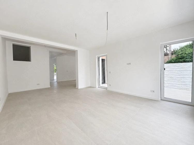Casă cu Teren 315 Mp în Ghiroda