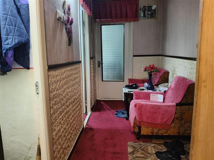 Apartament cu 2 camere decomandat în Radu Negru