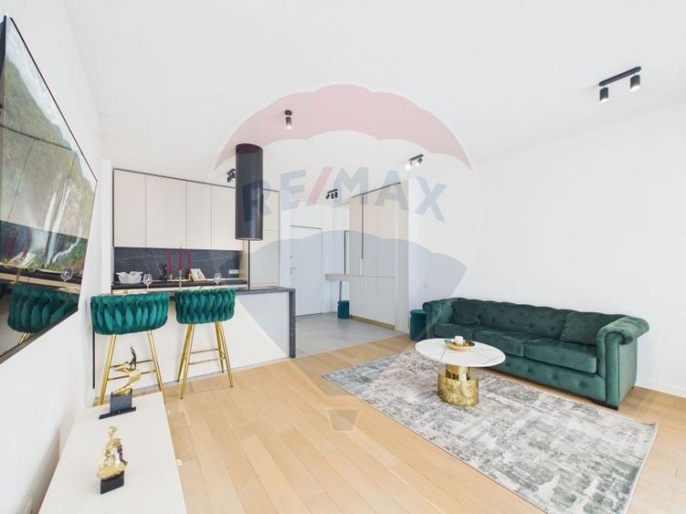 Apartament cu 2 camere semidecomandat, mobilat în Timpuri Noi