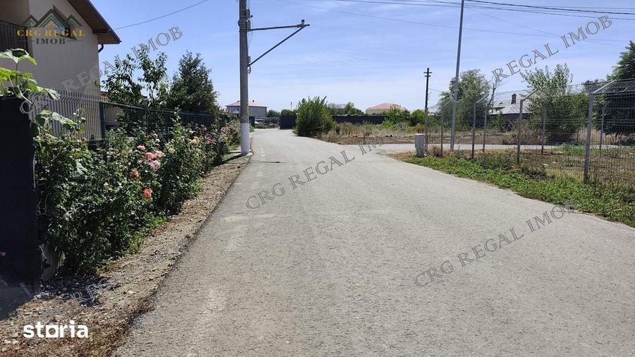 Teren de 334 mp, în Vărăști