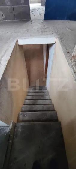 Casă cu Teren 1755 Mp în Malu cu Flori