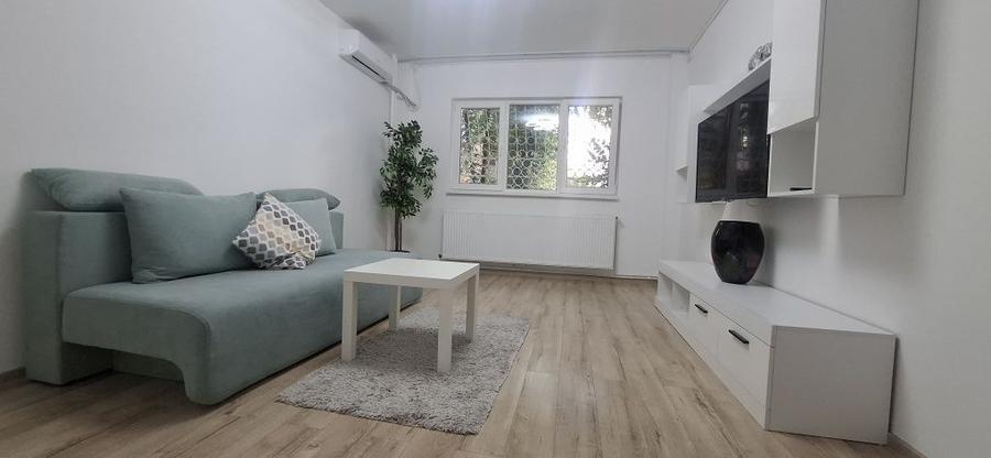Apartament cu 3 camere decomandat, mobilat în Rahova