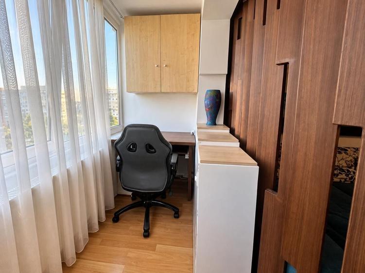 Apartament cu 3 camere decomandat, mobilat în Tomis Nord