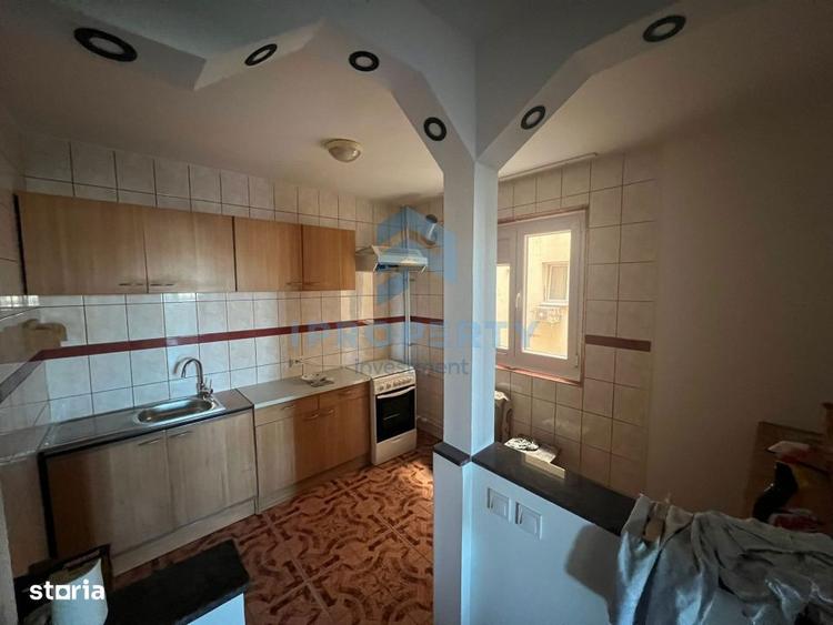 Apartament cu 3 camere, mobilat în Berceni