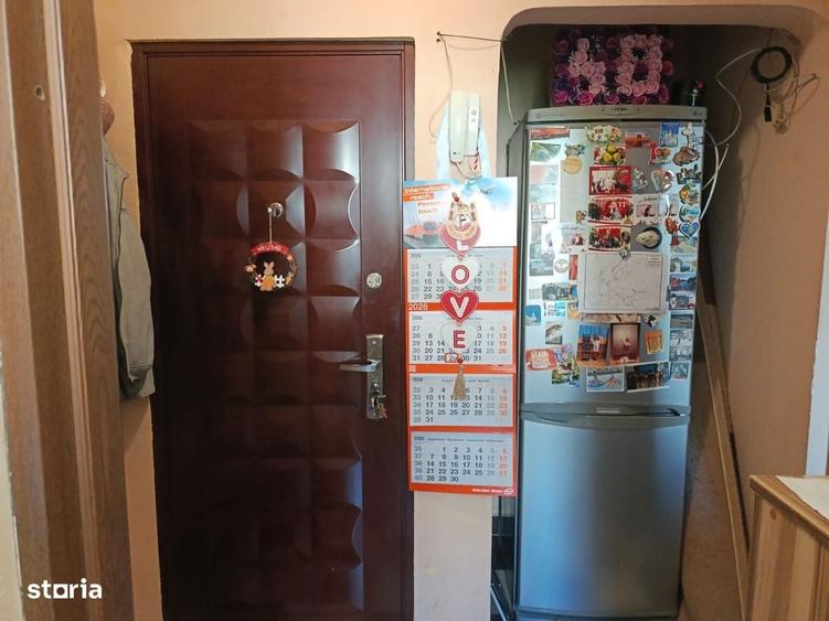 Apartament 3 camere semidecomandat, partial mobilat, zona Titan - 11