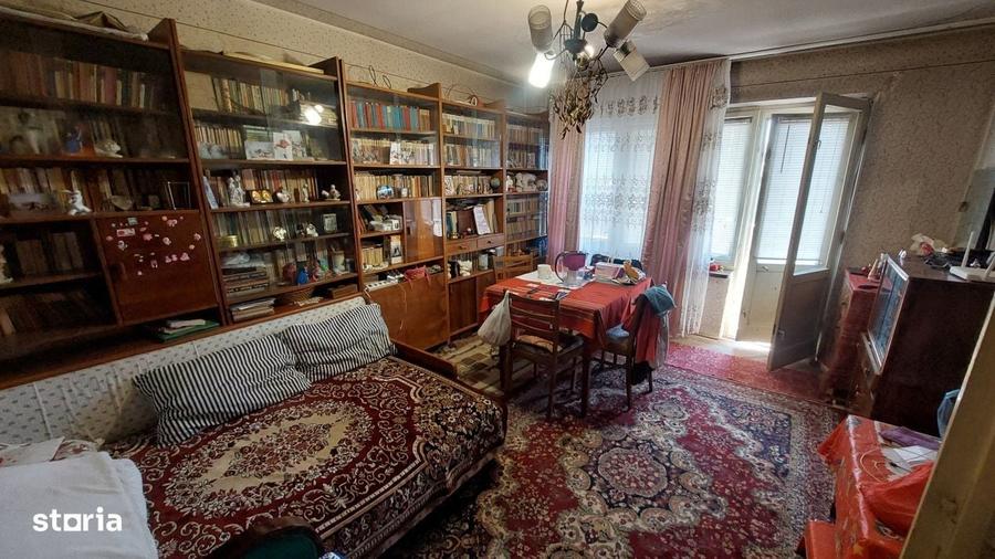 Apartament cu 3 camere decomandat, mobilat în 1 Mai