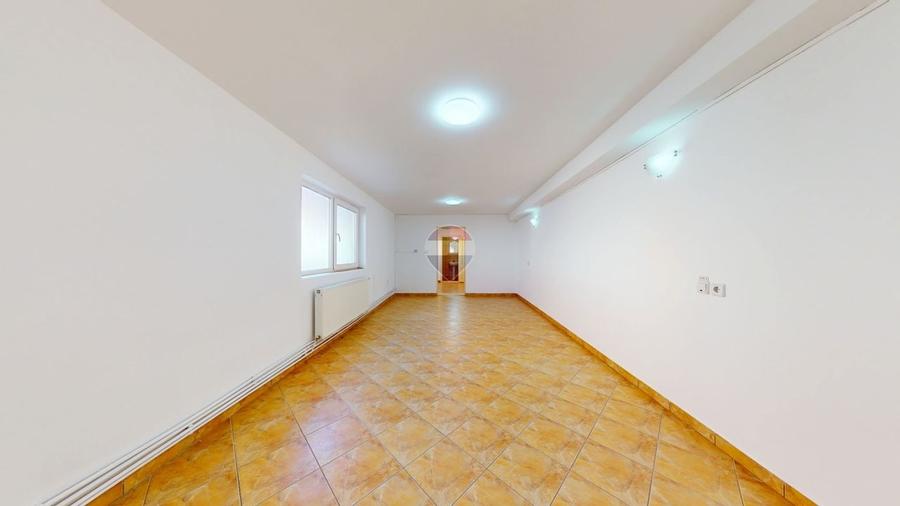 Spațiu comercial, de 82 mp, în Central