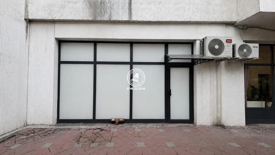 Spațiu comercial, de 40 mp, în Nicolina