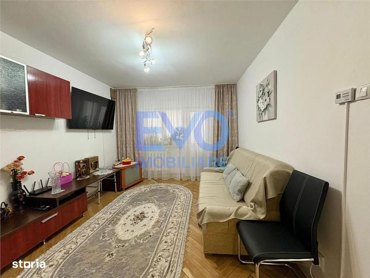 Apartament cu 2 camere decomandat în Mircea cel Bătrân