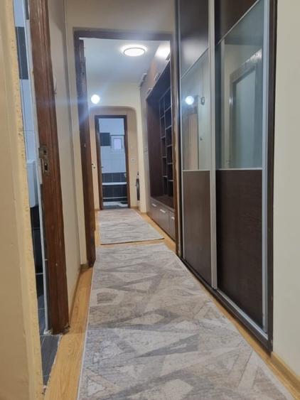 Apartament cu 3 camere, mobilat în Faleza Nord