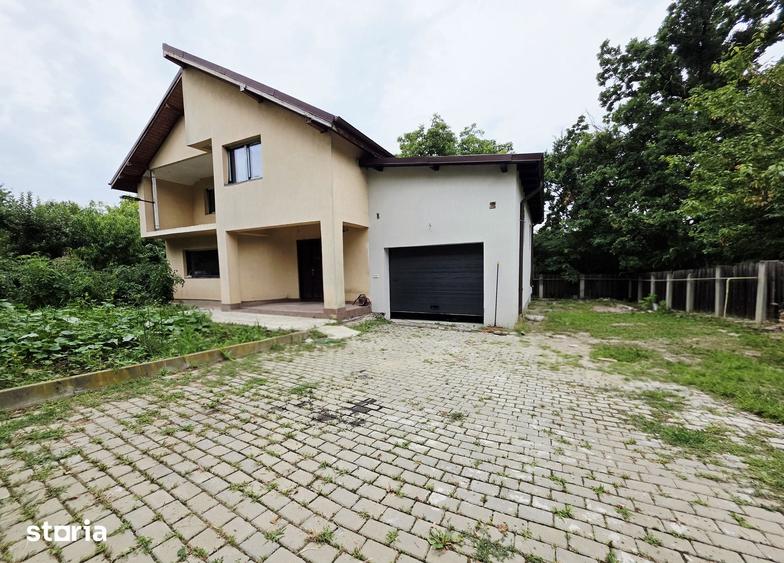 Casă cu 4 camere cu Teren 610 Mp în Bârnova