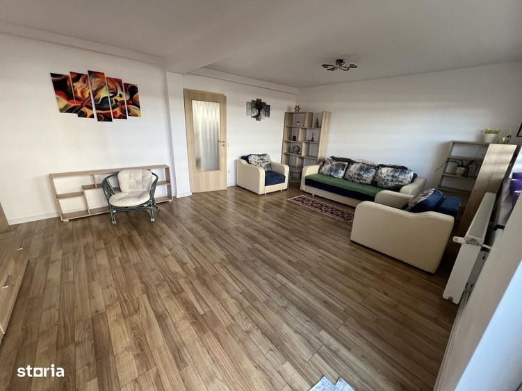 Casă cu 4 camere decomandat în Central
