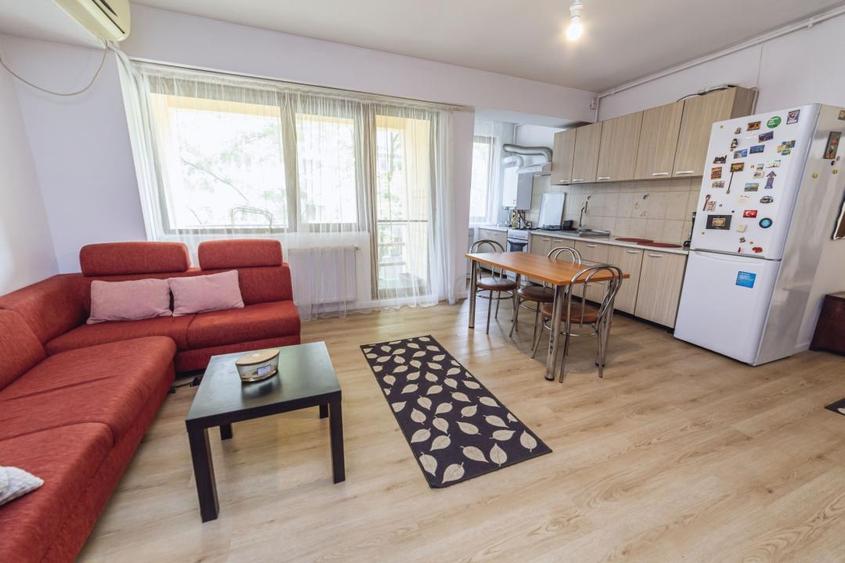 Apartament cu 2 camere decomandat, mobilat în Mihai Bravu