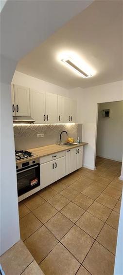 Apartament cu 2 camere decomandat în Torontalului