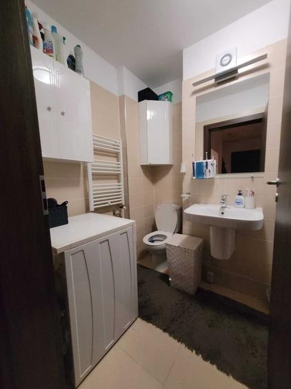 Apartament cu 2 camere decomandat, mobilat în Exterior Vest