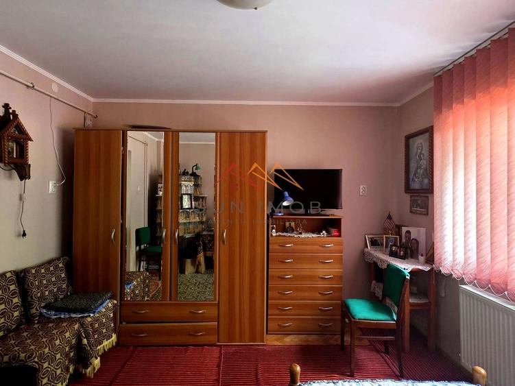 Duplex cu 3 camere cu Canalizare în Bănești