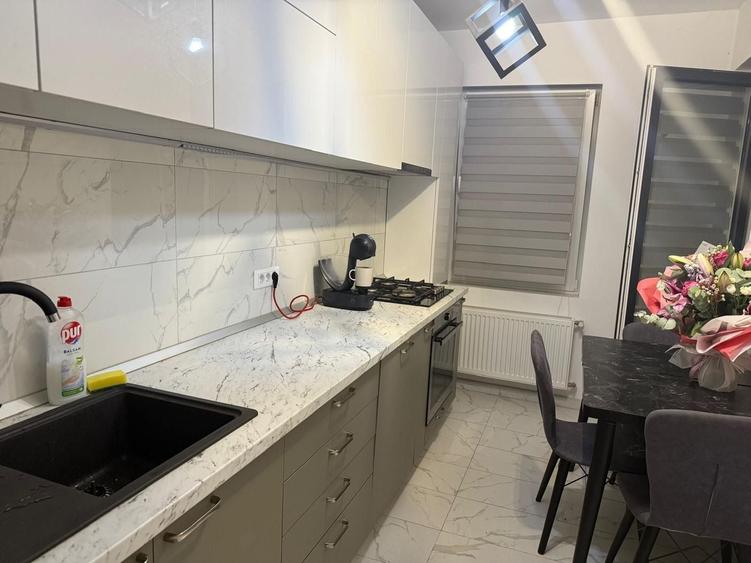 Apartament cu 3 camere decomandat, mobilat în Dobroești
