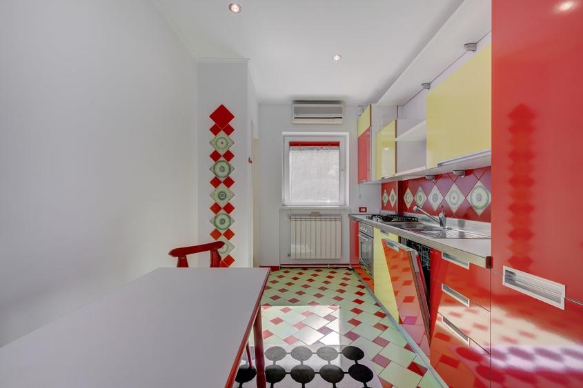 Apartament cu 4 camere decomandat, mobilat în Cotroceni