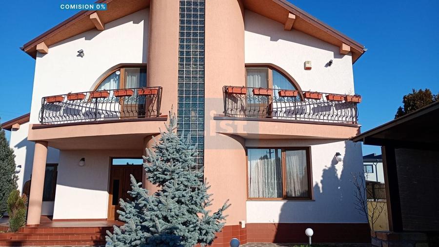 Casă individuală cu 5 camere cu Canalizare în Periferie