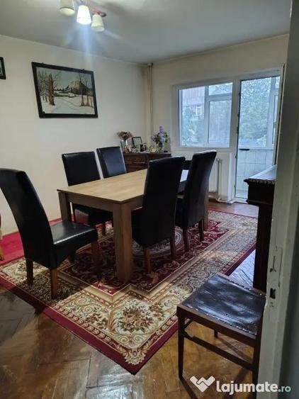 Vand apartament 4 camere, strada Brailei, Focsani - 1
