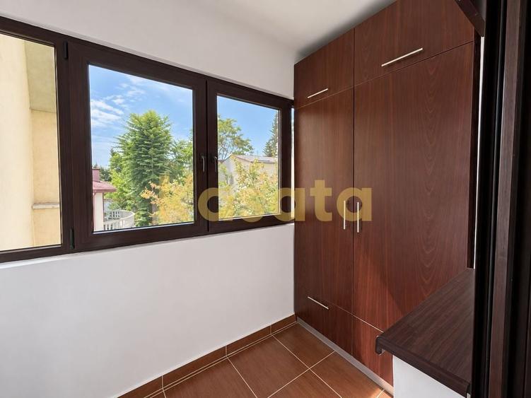 Apartament cu 3 camere decomandat în Iancului