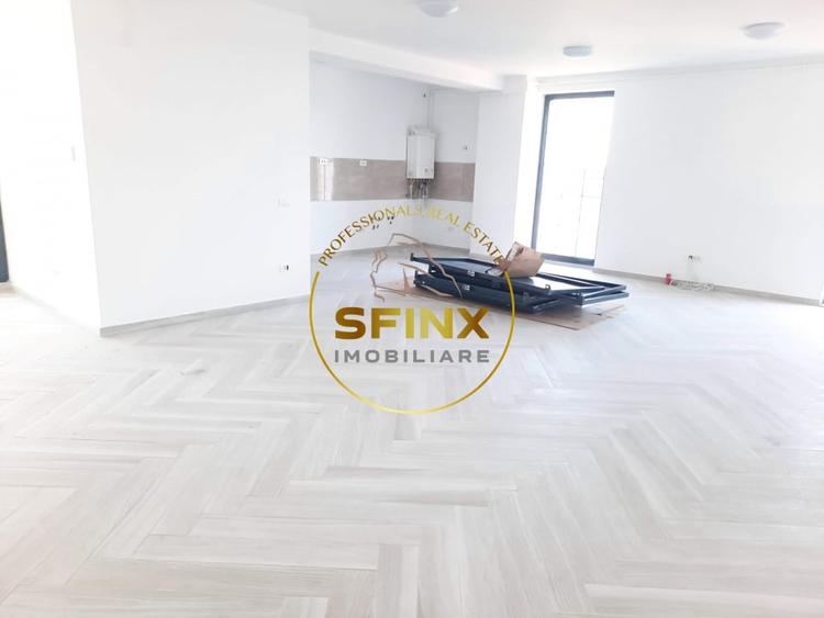 Apartament cu 3 camere semidecomandat în Iancu Nicolae